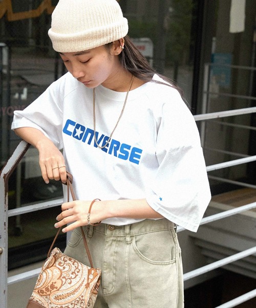 CONVERSE(コンバース)の「CONVERSE/コンバース ロゴ刺繍 オーバーサイズラグラン半袖Tシャツ(Tシャツ/カットソー・メンズ・ホワイト/グリーン/オートミール/グレー系/グリーン系/ブラック/ブラック系/ホワイト系・M/L)」の9枚目の写真