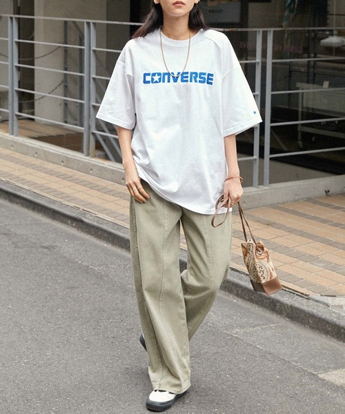 CONVERSE(コンバース)の「CONVERSE/コンバース ロゴ刺繍 オーバーサイズラグラン半袖Tシャツ(Tシャツ/カットソー・メンズ・ホワイト/グリーン/オートミール/グレー系/グリーン系/ブラック/ブラック系/ホワイト系・M/L)」の14枚目の写真