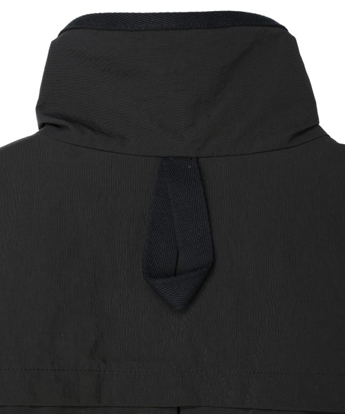 ALEXIA STAM（アリシアスタン）の「Wellness Full Zip Cropped Windbreaker / クロップドウィンドブレーカー（ナイロンジャケット・レディース・ホワイト/ベージュ/ブラック・FREE）」の12枚目の写真