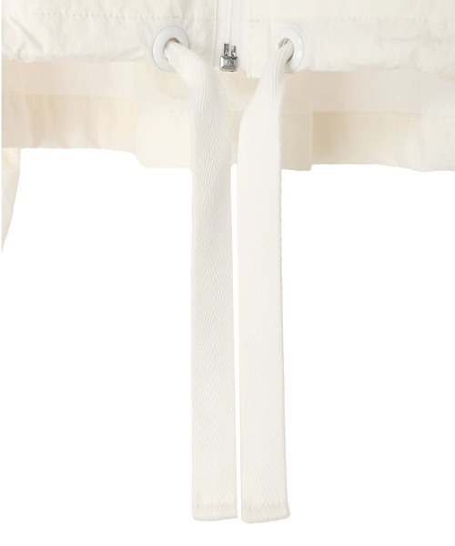 ALEXIA STAM（アリシアスタン）の「Wellness Full Zip Cropped Windbreaker / クロップドウィンドブレーカー（ナイロンジャケット・レディース・ホワイト/ベージュ/ブラック・FREE）」の11枚目の写真