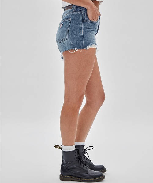 Guess(ゲス)の「GUESS Originals Kit Destroyed Denim Shorts デニムパンツ ジーンズ レディース(デニムパンツ・レディース・インディゴブルー・26inch/27inch/25inch)」の3枚目の写真