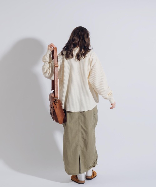 MUHET（ミュエータ）の「ワッフルヘンリーネックロンT（Tシャツ/カットソー・レディース・グリーン/杢グレー/アイボリー・MEDIUM/X-LARGE）」の19枚目の写真