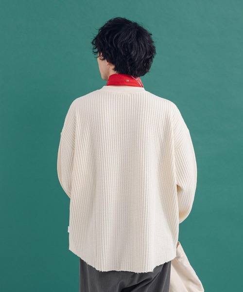 MUHET（ミュエータ）の「ワッフルヘンリーネックロンT（Tシャツ/カットソー・レディース・グリーン/杢グレー/アイボリー・MEDIUM/X-LARGE）」の21枚目の写真