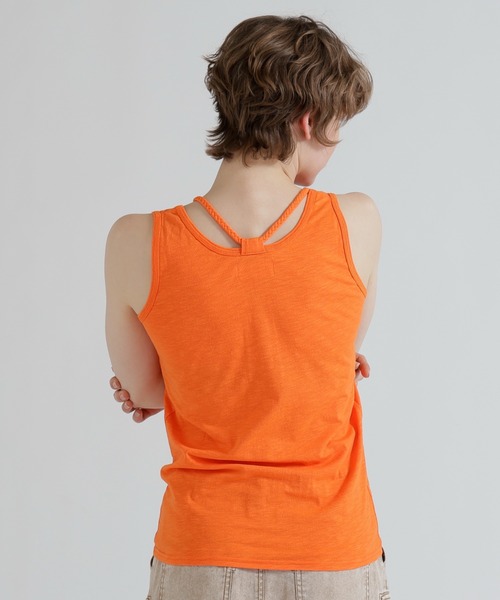 AVIREX(アヴィレックス)の「ブレード タンクトップ/BRAID TANK TOP(タンクトップ・レディース・オレンジ/ブルー/イエロー/ブラック/ホワイト系2/その他18/ピンク/ライム/オリーブ系/ブラック系その他3/ライトグリーン/ミント/ラベンダー/カモフラージュ/オレンジ系その他3・L/S/M)」の13枚目の写真