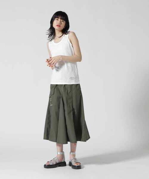 AVIREX（アヴィレックス）の「ブレード タンクトップ/BRAID TANK TOP（タンクトップ・レディース・オレンジ/ブルー/イエロー/ブラック/ホワイト系2/その他18/ピンク/ライム/オリーブ系/ブラック系その他3/ライトグリーン/ミント/ラベンダー・L/S/M）」の16枚目の写真