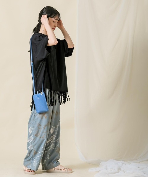Boutique Ordinary（ブティークオーディナリー）の「ＣフリンジＣＨ５分袖カットソー（Tシャツ/カットソー・レディース・ベージュ/ブラック・FREE）」の4枚目の写真