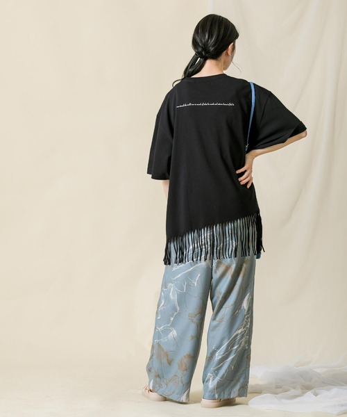 Boutique Ordinary（ブティークオーディナリー）の「ＣフリンジＣＨ５分袖カットソー（Tシャツ/カットソー・レディース・ベージュ/ブラック・FREE）」の5枚目の写真
