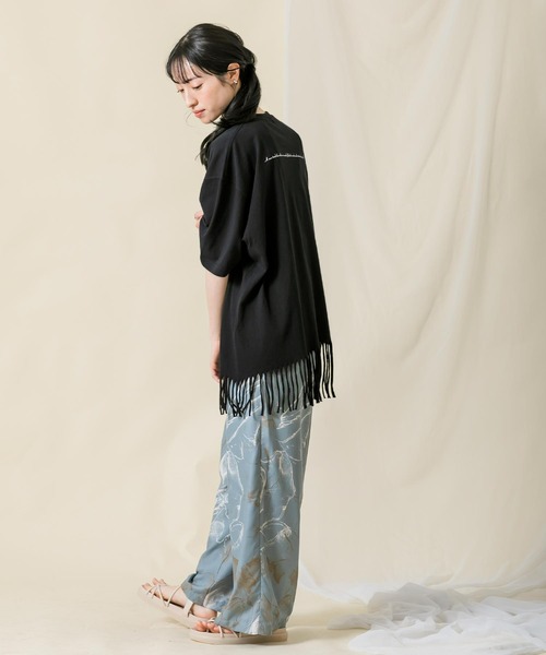 Boutique Ordinary（ブティークオーディナリー）の「ＣフリンジＣＨ５分袖カットソー（Tシャツ/カットソー・レディース・ベージュ/ブラック・FREE）」の6枚目の写真