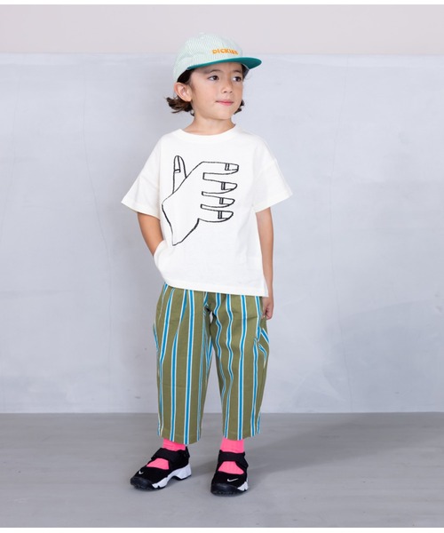 BIG FIELD(ビッグフィールド)の「フロッキーTシャツ/Hand(80~150cm)(Tシャツ/カットソー・キッズ・オフホワイト/ブラック・80/90/100/110/120/130/140/150)」の8枚目の写真