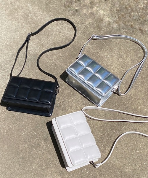 WEGO（ウィゴー）の「WEGO/PUパデッドミニショルダー（ショルダーバッグ・レディース・ホワイト/シルバー/ブラック・FREE）」の9枚目の写真