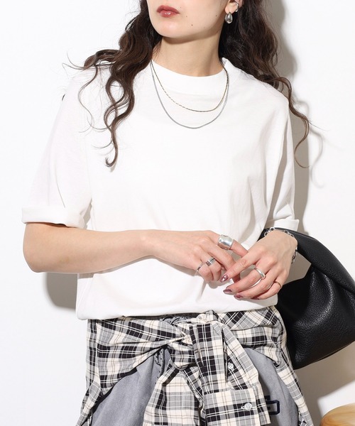 atONE（アットワン）の「atONE プチハイネック半袖Tシャツ（Tシャツ/カットソー・レディース・モカ/ブラック/オフホワイト/グレイッシュベージュ・L/LL/3L/4L/M）」の10枚目の写真