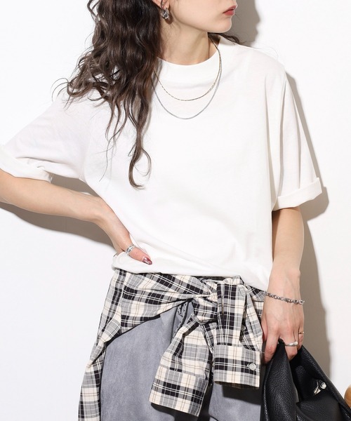 atONE（アットワン）の「atONE プチハイネック半袖Tシャツ（Tシャツ/カットソー・レディース・モカ/ブラック/オフホワイト/グレイッシュベージュ・L/LL/3L/4L/M）」の8枚目の写真