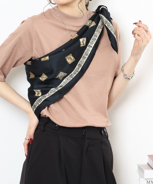atONE（アットワン）の「atONE プチハイネック半袖Tシャツ（Tシャツ/カットソー・レディース・モカ/ブラック/オフホワイト/グレイッシュベージュ・L/LL/3L/4L/M）」の17枚目の写真