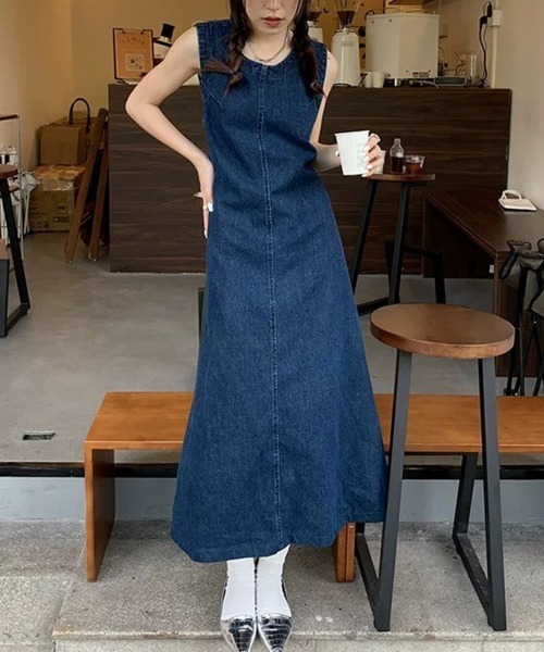 PRIVATE  BEACH（プライベートビーチ）の「バックオープンデニムワンピース（ワンピース・レディース・ブルー・LL/M/L）」の3枚目の写真