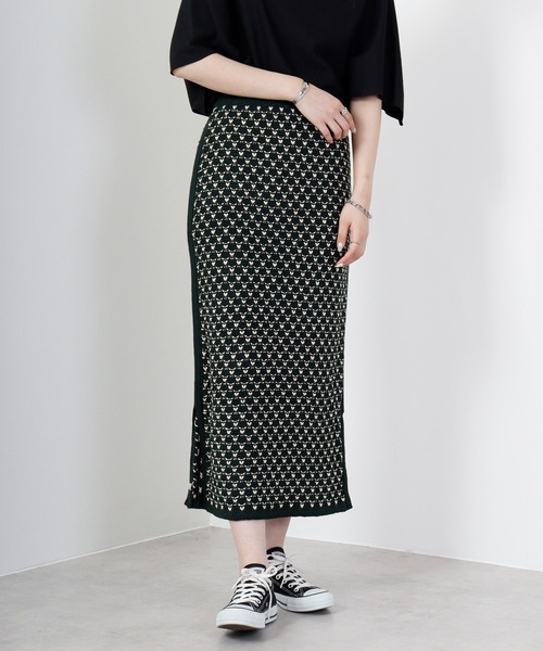 hunch（ハンチ）の「hunch AC ３G 配色JQ編み　ジャガードスカート（スカート・レディース・グリーン系/ブルー系/ブラック系・FREE）」の9枚目の写真