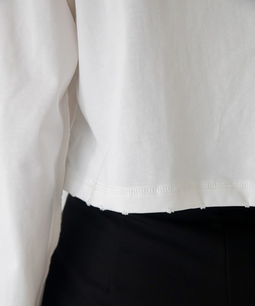VACANCY(ヴァカンシー)の「カットスリットダメージトップス(Tシャツ/カットソー・レディース・ホワイト/ブルー/チャコールグレー・FREE)」の13枚目の写真
