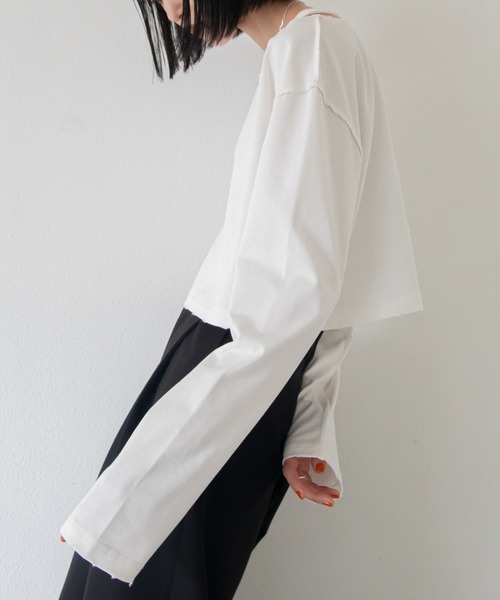 VACANCY(ヴァカンシー)の「カットスリットダメージトップス(Tシャツ/カットソー・レディース・ホワイト/ブルー/チャコールグレー・FREE)」の6枚目の写真