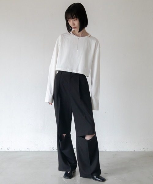 VACANCY(ヴァカンシー)の「カットスリットダメージトップス(Tシャツ/カットソー・レディース・ホワイト/ブルー/チャコールグレー・FREE)」の18枚目の写真