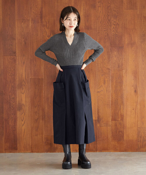 VERMEIL par iena（ヴェルメイユパーイエナ）の「《追加》SLOWOOL Vネック プルオーバー（ニット/セーター・レディース・ベージュ/ネイビー/レッド/グレー・FREE）」の13枚目の写真