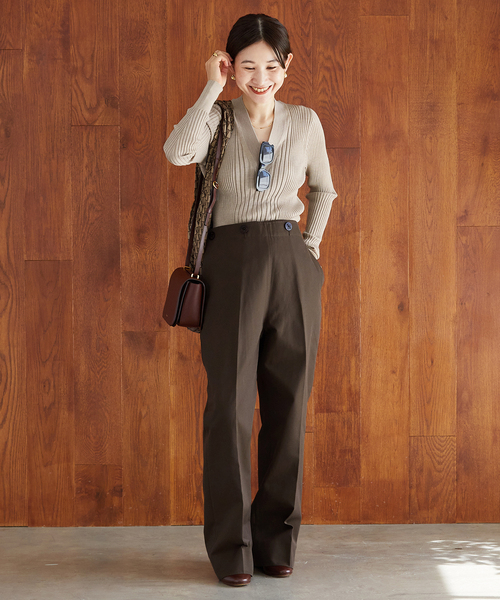 VERMEIL par iena（ヴェルメイユパーイエナ）の「《追加》SLOWOOL Vネック プルオーバー（ニット/セーター・レディース・ベージュ/ネイビー/レッド/グレー・FREE）」の7枚目の写真