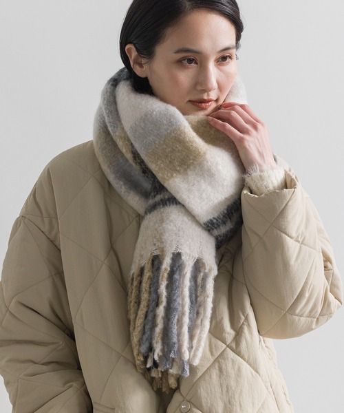 LAKOLE（ラコレ）の「ブークレーチェックマフラー / 963021（マフラー