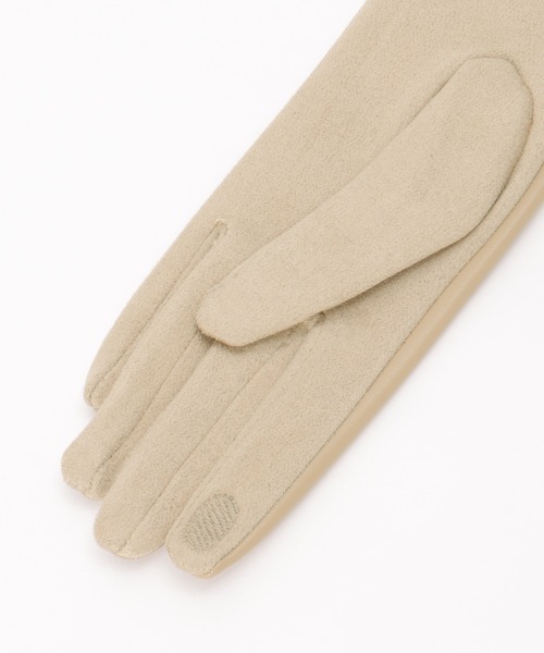 ikka(イッカ)の「エコレザーライン入りグローブ(手袋・レディース・ブラック/オフホワイト/モカ・FREE)」の8枚目の写真