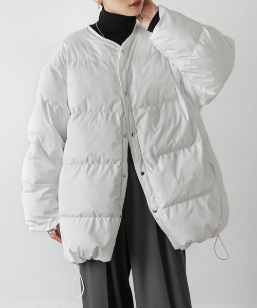 Chillfar（チルファー）の「中綿ノーカラーオーバージャケット（ダウンジャケット/コート・レディース・アイボリー/ブラック・FREE）」の11枚目の写真