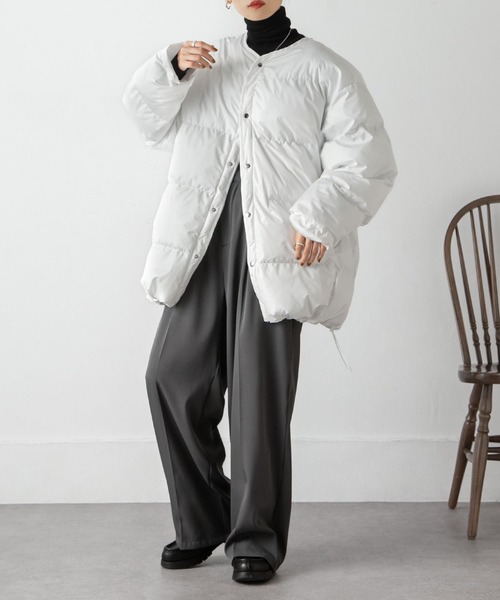 Chillfar（チルファー）の「中綿ノーカラーオーバージャケット（ダウンジャケット/コート・レディース・アイボリー/ブラック・FREE）」の8枚目の写真