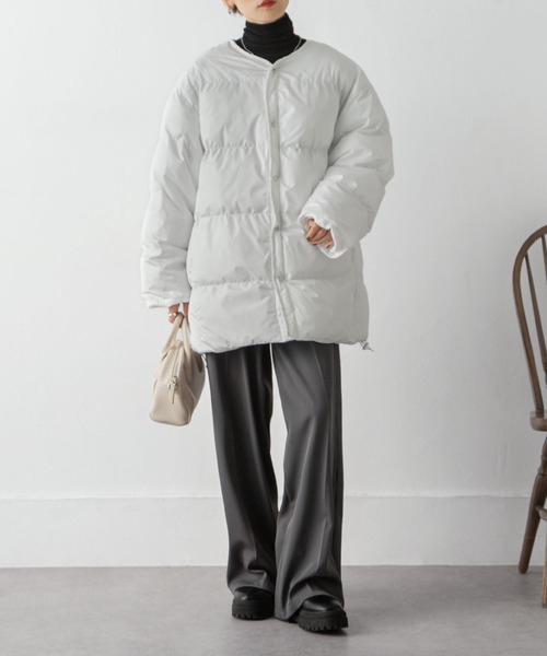 Chillfar（チルファー）の「中綿ノーカラーオーバージャケット（ダウンジャケット/コート・レディース・アイボリー/ブラック・FREE）」の15枚目の写真