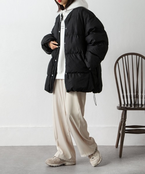 Chillfar（チルファー）の「中綿ノーカラーオーバージャケット（ダウンジャケット/コート・レディース・アイボリー/ブラック・FREE）」の16枚目の写真