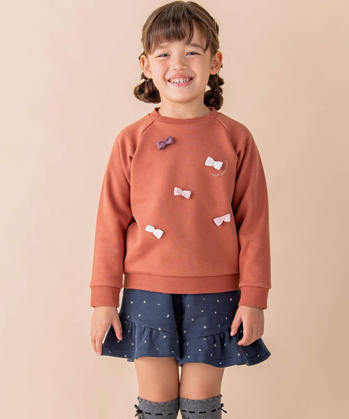 Noeil aime BeBe(ノイユエイムベベ)の「リボンいっぱいベア裏毛起毛トレーナー(80~130cm)(スウェット・キッズ・ブラウン/ピンク・120cm/130cm/100cm/80cm/110cm/90cm)」の4枚目の写真