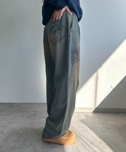 apres jour mignon（アプレジュールミニョン）の「【apres jour mignon SOIE】落書きオーバーダイデニム【ZOZOTOWN限定アイテム】（デニムパンツ・レディース・インディゴブルー/ブルー・MEDIUM/LARGE/X-LARGE/SMALL）」の7枚目の写真