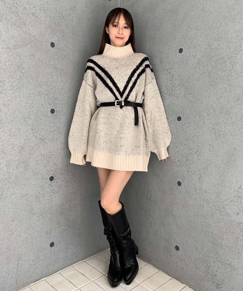 ENVYM(アンビー)の「ラインタートルオーバーニット(ニット/セーター・レディース・ブラック/ホワイト・FREE)」の9枚目の写真