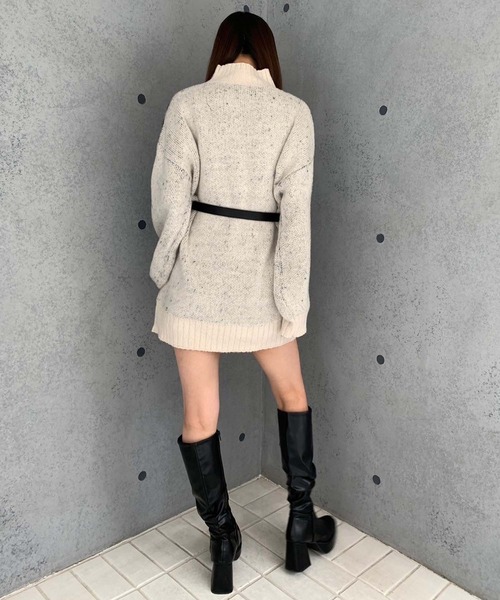 ENVYM(アンビー)の「ラインタートルオーバーニット(ニット/セーター・レディース・ブラック/ホワイト・FREE)」の10枚目の写真