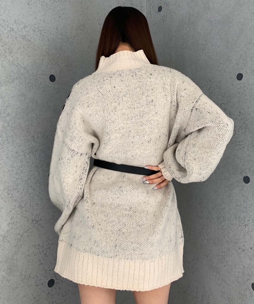 ENVYM(アンビー)の「ラインタートルオーバーニット(ニット/セーター・レディース・ブラック/ホワイト・FREE)」の13枚目の写真