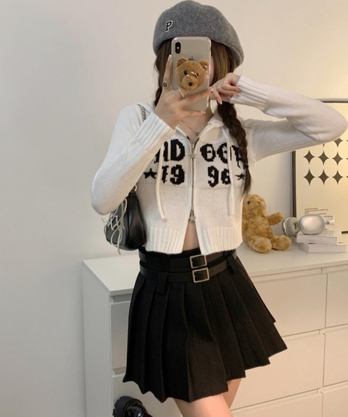 MAISON DE THERESE（メゾン ド テレーズ）の「フード付きニットカーディガン ジップアップ セーター（カーディガン/ボレロ・レディース・ブラウン/ブラック/ホワイト/ベージュ・FREE）」の11枚目の写真