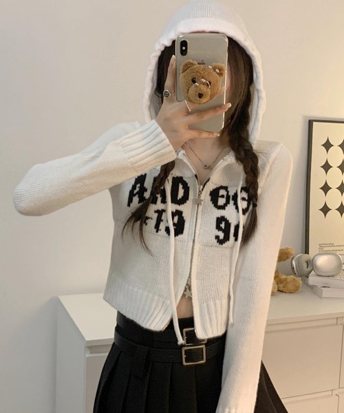 MAISON DE THERESE（メゾン ド テレーズ）の「フード付きニットカーディガン ジップアップ セーター（カーディガン/ボレロ・レディース・ブラウン/ブラック/ホワイト/ベージュ・FREE）」の12枚目の写真