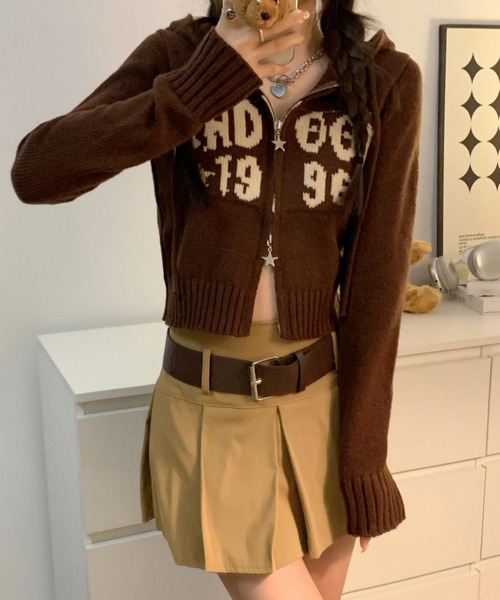 MAISON DE THERESE（メゾン ド テレーズ）の「フード付きニットカーディガン ジップアップ セーター（カーディガン/ボレロ・レディース・ブラウン/ブラック/ホワイト/ベージュ・FREE）」の8枚目の写真