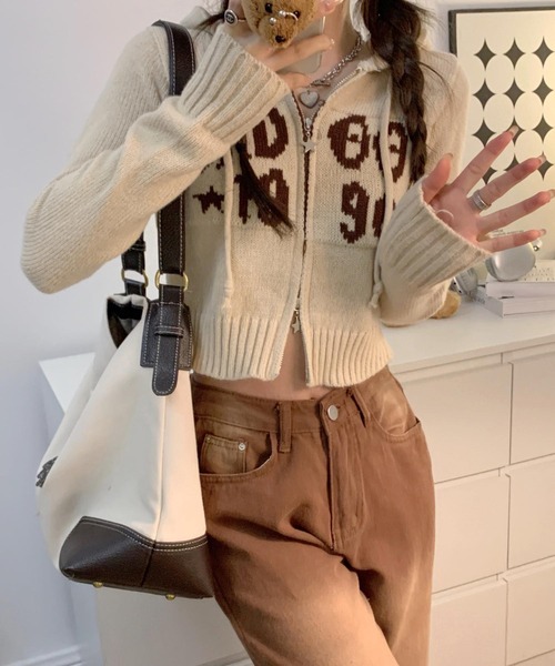 MAISON DE THERESE（メゾン ド テレーズ）の「フード付きニットカーディガン ジップアップ セーター（カーディガン/ボレロ・レディース・ブラウン/ブラック/ホワイト/ベージュ・FREE）」の6枚目の写真