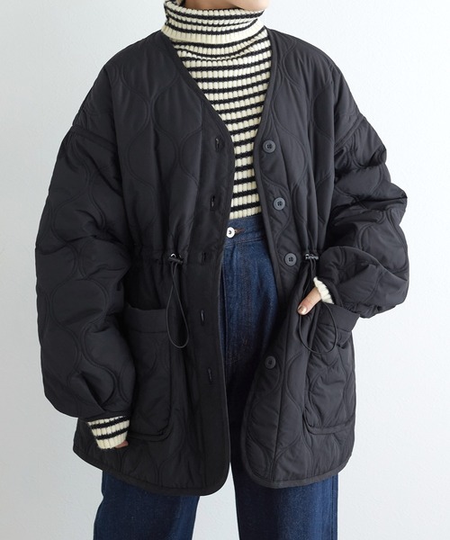 w closet（ダブルクローゼット）の「ひょうたんキルティングジャケット（テーラードジャケット・レディース・キナリ/カーキ/ブラック・FREE）」の2枚目の写真