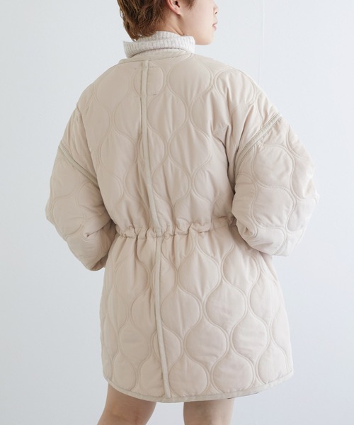 w closet（ダブルクローゼット）の「ひょうたんキルティングジャケット（テーラードジャケット・レディース・キナリ/カーキ/ブラック・FREE）」の7枚目の写真