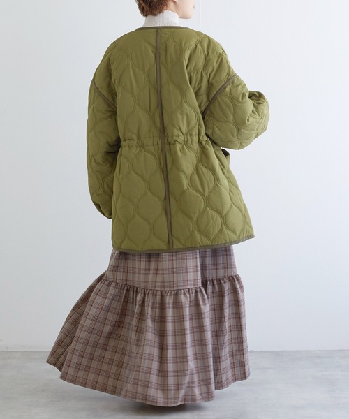 w closet（ダブルクローゼット）の「ひょうたんキルティングジャケット（テーラードジャケット・レディース・キナリ/カーキ/ブラック・FREE）」の19枚目の写真