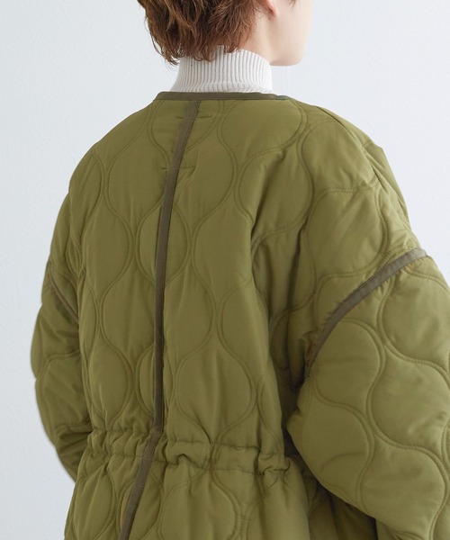 w closet（ダブルクローゼット）の「ひょうたんキルティングジャケット（テーラードジャケット・レディース・キナリ/カーキ/ブラック・FREE）」の21枚目の写真