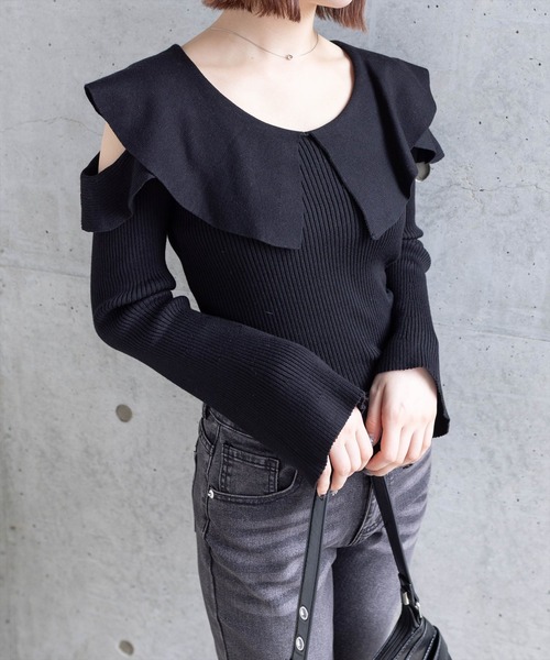 clear（クリア）の「肩開きビッグカラー長袖ニットトップス［ヘルシー 大人 フェミニン］≪再入荷≫（ニット/セーター・レディース・ミント/オフホワイト/ブラック/サックスブルー・F）」の2枚目の写真