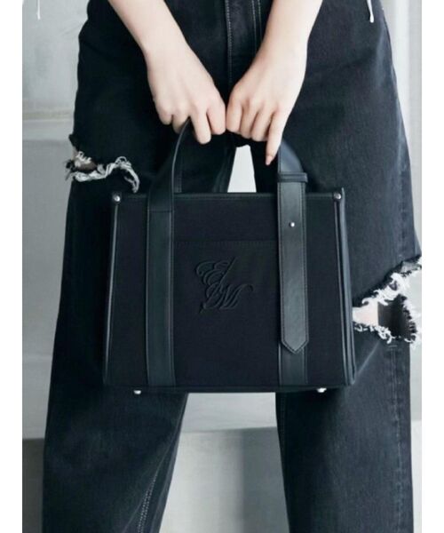 EATME(イートミー)の「ベルトミニショルダーバッグ(ショルダーバッグ・レディース・ブラック/アイボリー・FREE)」の11枚目の写真