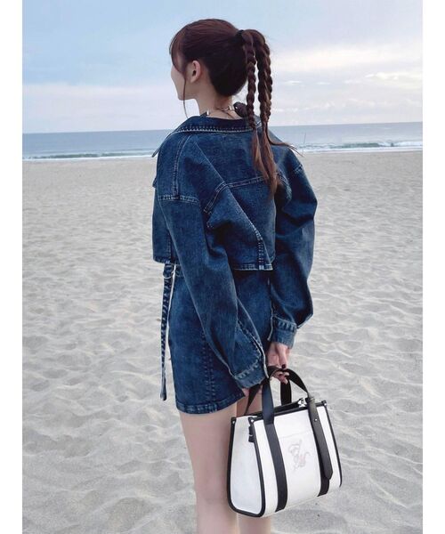 EATME(イートミー)の「ベルトミニショルダーバッグ(ショルダーバッグ・レディース・ブラック/アイボリー・FREE)」の3枚目の写真