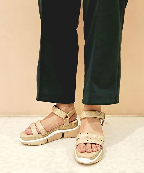 ESPERANZA(エスペランサ)の「ラインストーンスポサン(サンダル・レディース・ベージュ/ブラック・S/M/L/LL)」の6枚目の写真
