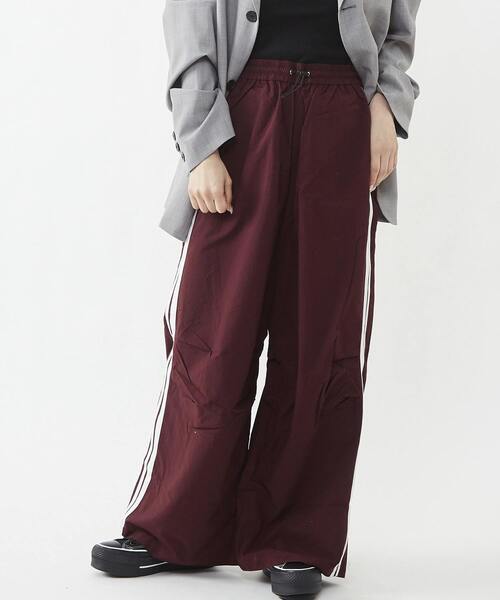 SIDE LINE LOOSE TRACK PANTS｜CONVERSE TOKYO (コンバース