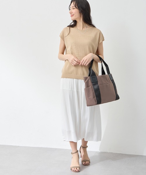 A/C DESIGN BY ALPHA CUBIC（エーシーデザインバイアルファキュービック）の「【EC別注】軽量A4トートバッグ 【A4・ノートパソコン・タブレット収納可能】【追加2】（トートバッグ・レディース・モカ/ブラック/チャコールグレー・フリー）」の20枚目の写真