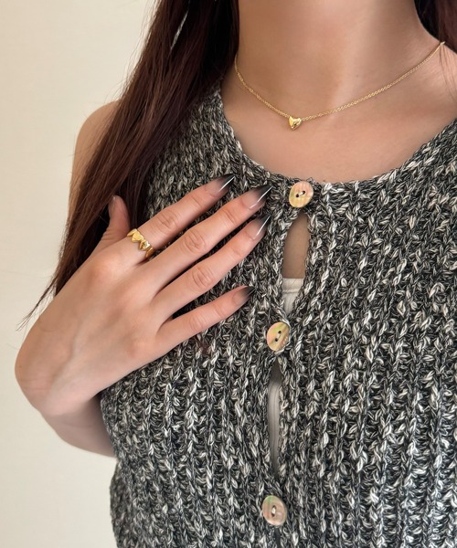 JUNOAH（ジュノア）の「前後2WAYバックオープンニットタンク（タンクトップ・レディース・グレイッシュベージュ/ブラック/グレー・MEDIUM）」の7枚目の写真